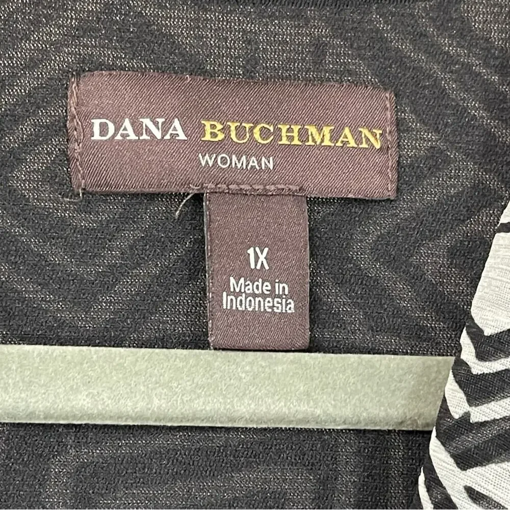 Dana Buchman Woman, Sheer Sleeve Blouse. Size1X. Excellent condition! - Picture 3 of 6